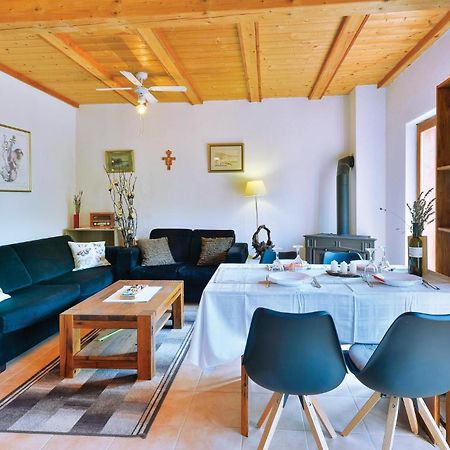 2 Bedroom Gorgeous Home In Trstenik Puscanski Dış mekan fotoğraf