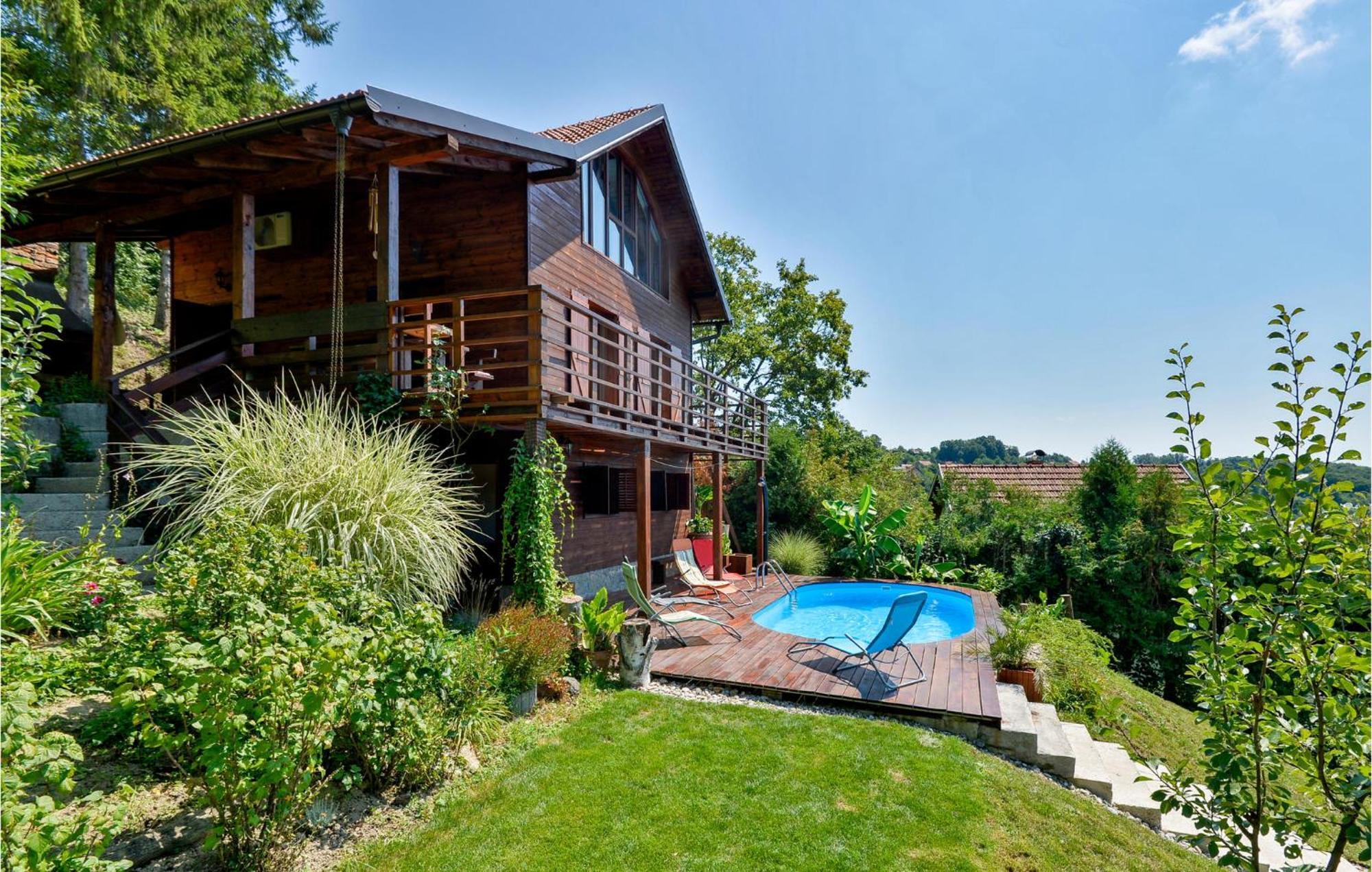 2 Bedroom Gorgeous Home In Trstenik Puscanski Dış mekan fotoğraf